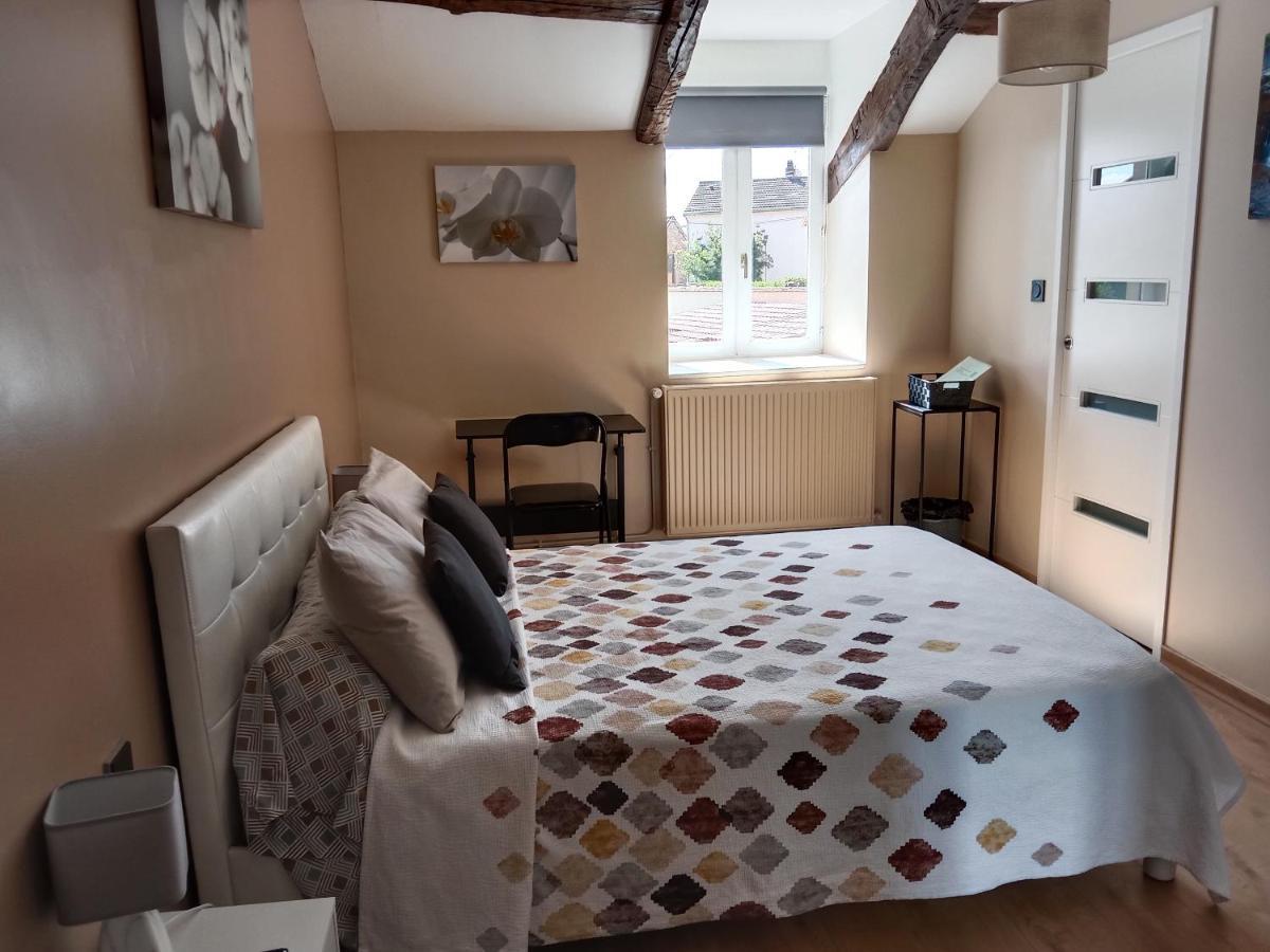 L Olivier De St Leger Bed & Breakfast Chateau  Bagian luar foto
