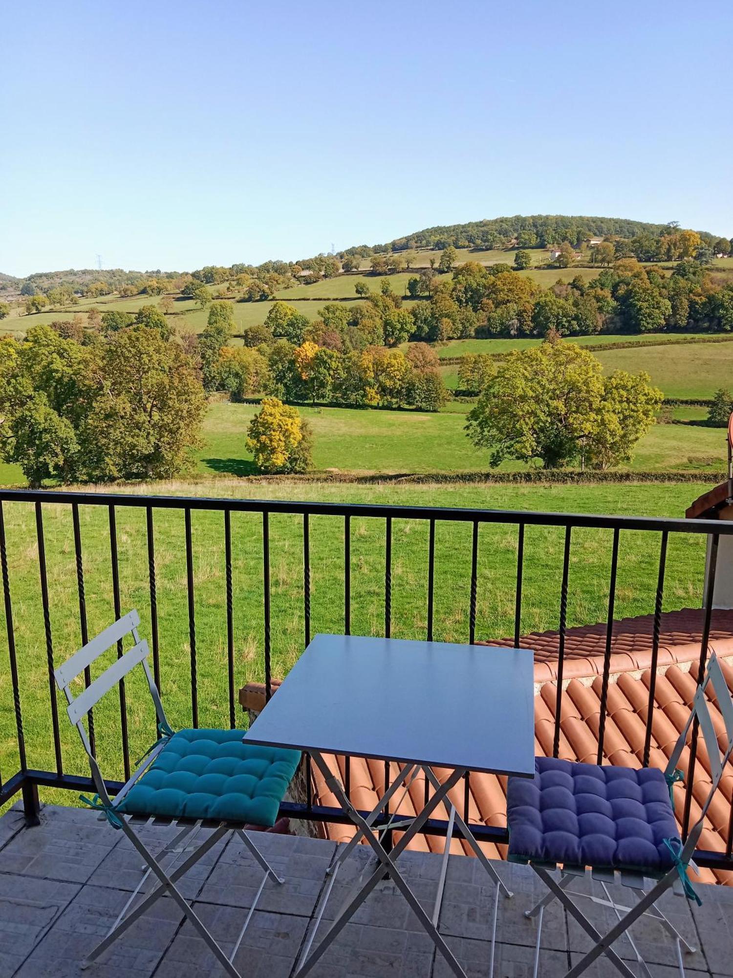 L Olivier De St Leger Bed & Breakfast Chateau  Bagian luar foto